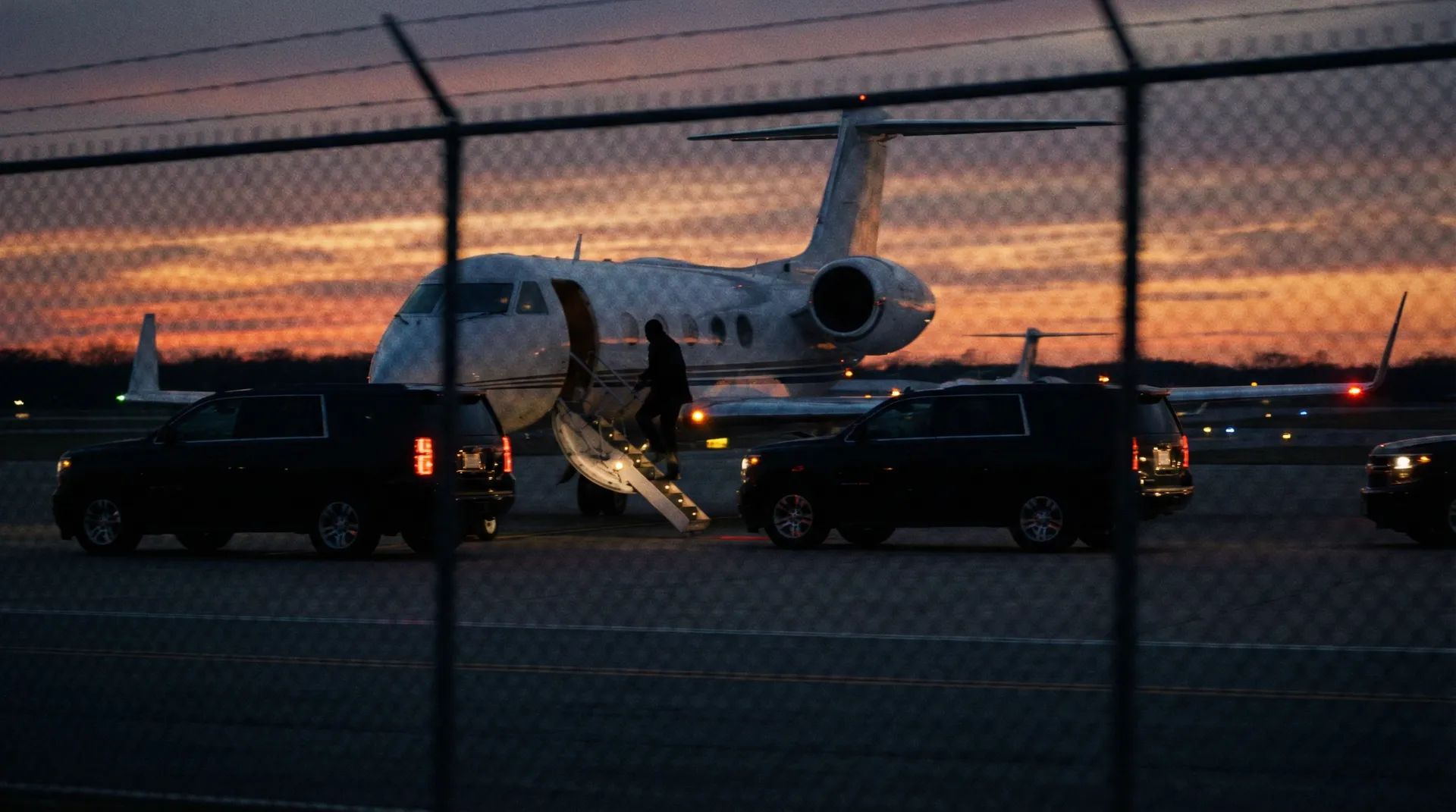 leyu乐鱼体育官网 - 机场私人飞机偷拍